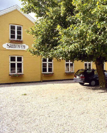 Skuldelev Kro Skibby Eksteriør bilde